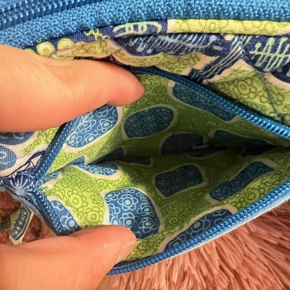 FINAL PRICE Vera Bradley Floral Crossbody Purse - Picture 5 of 7